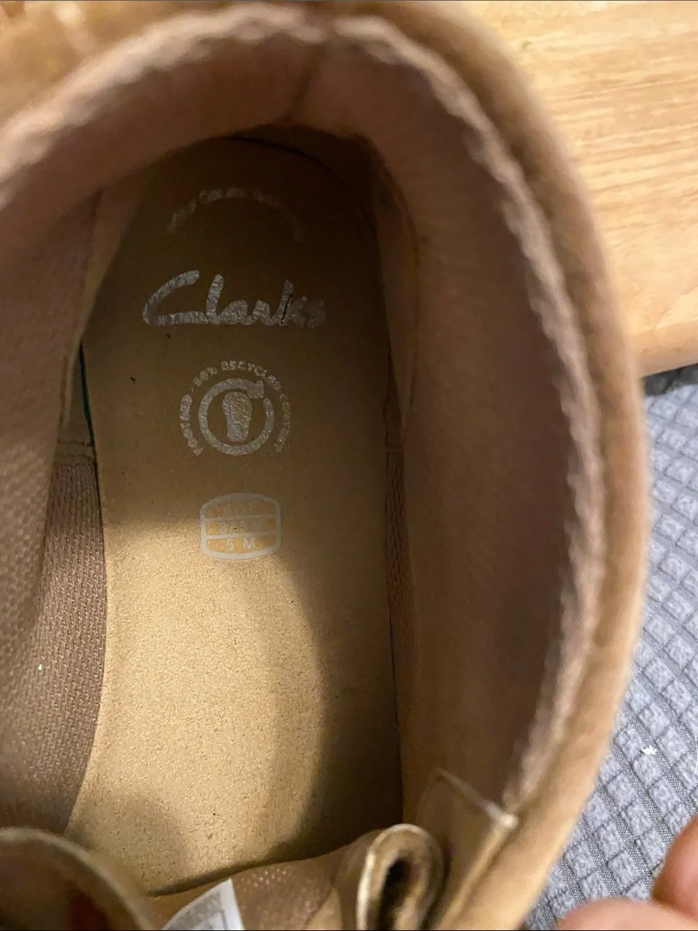 Clarks Men's Suede Chukka Boots - Tan Brown